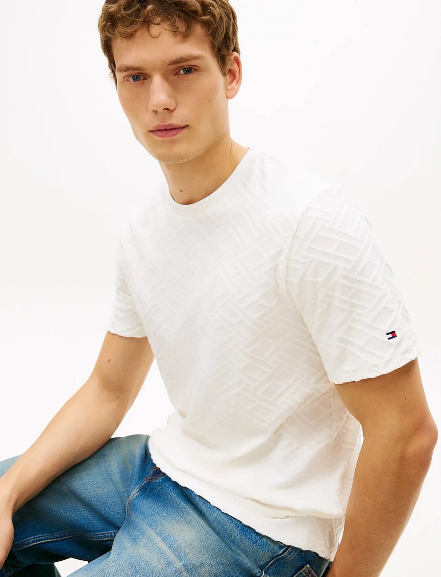 Tommy Hilfiger - AOP FLAG JACQUARD TEE - short-sleeved t-shirts - ivory petal - 4