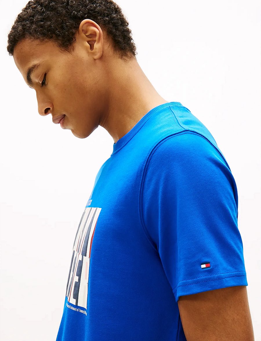 Tommy Hilfiger - SPLIT COLOUR GRAPHIC TEE - lühikeste varrukatega t-särgid - regal blue - 4