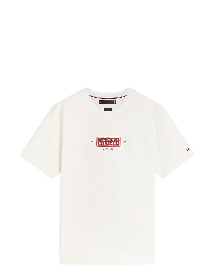 Tommy Hilfiger - HERITAGE LABEL TEE - kurzärmelige t-shirts - ivory petal - 1