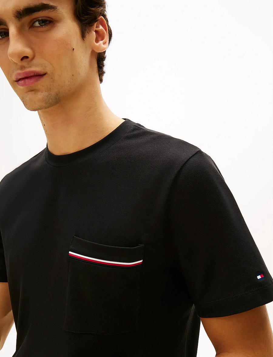Tommy Hilfiger - GLOBAL STRIPE PIQUE POCKET TEE - short-sleeved t-shirts - black - 4