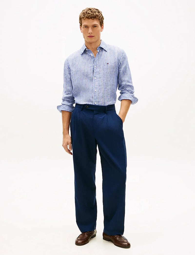 Tommy Hilfiger - LINEN BENGAL STRIPE RF SHIRT - stribede skjorter - wedge blue stripe - 3