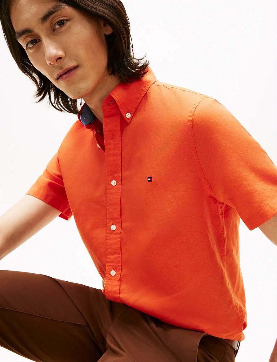 Tommy Hilfiger - LINEN BLEND SOLID SS RF SHT - lühikeste varrukatega särgid - brilliant orange - 4