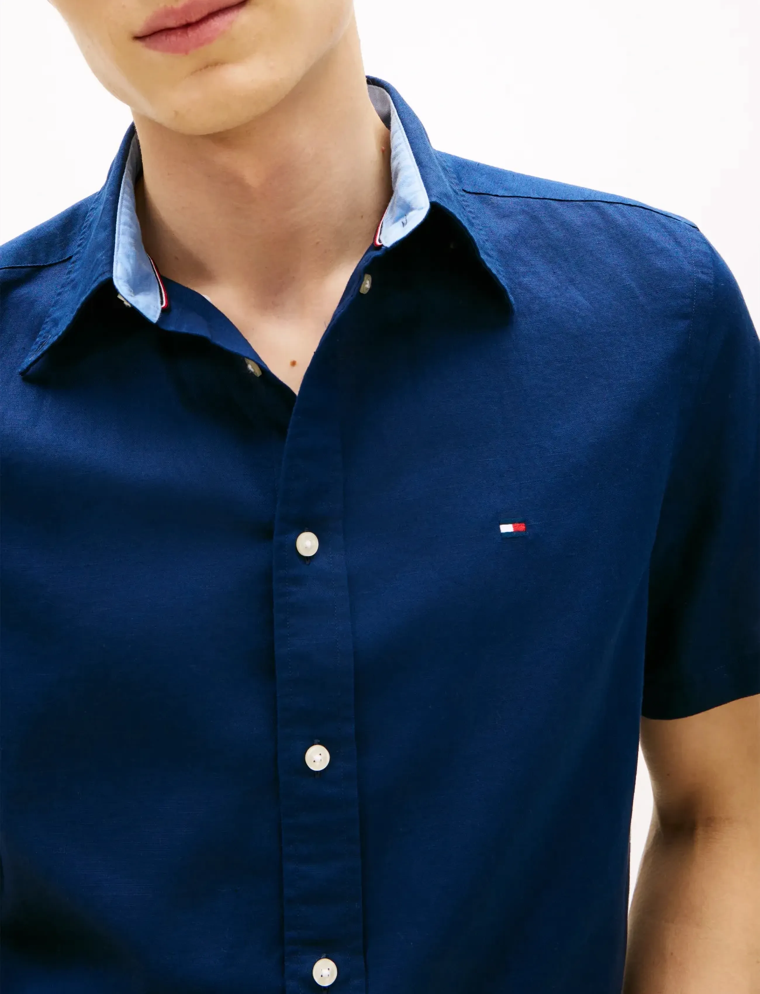 Tommy Hilfiger - LINEN BLEND SOLID SS RF SHT - kortærmede skjorter - carbon navy - 4