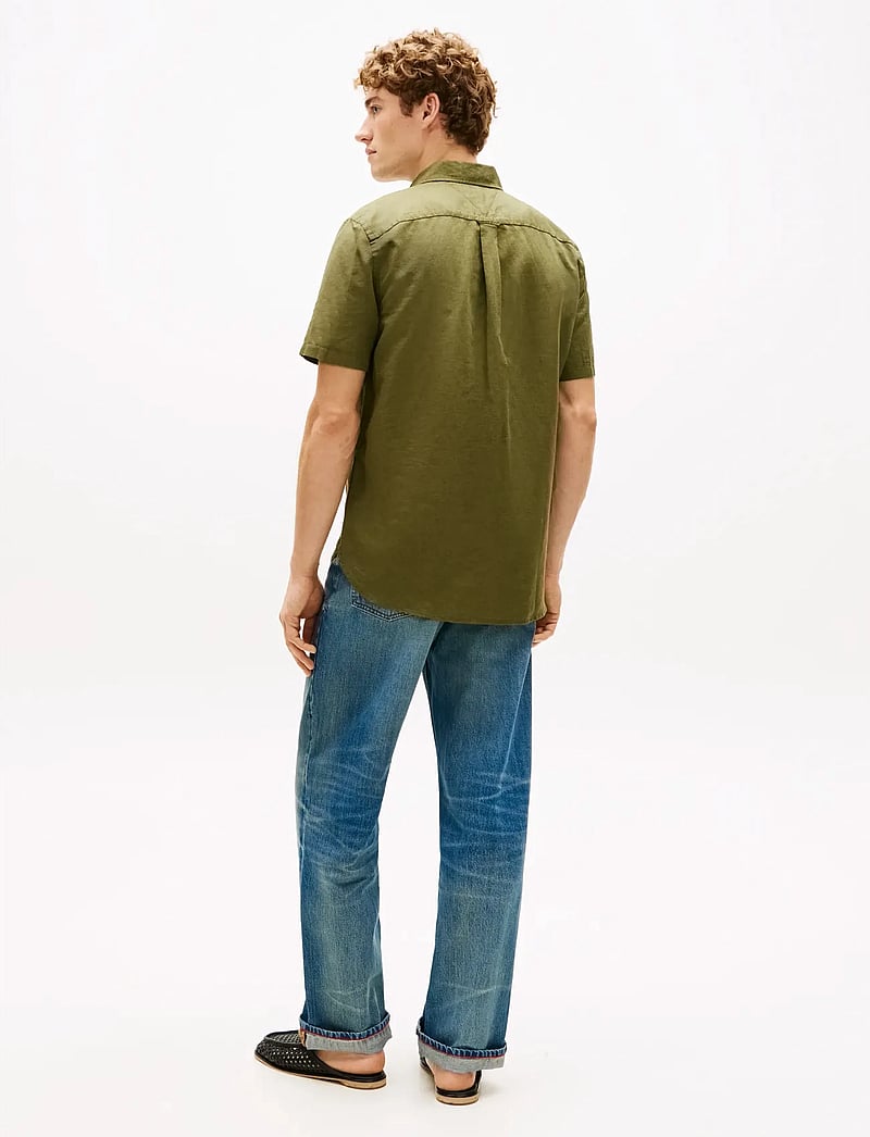 Tommy Hilfiger - LINEN BLEND SOLID SS RF SHT - kortærmede skjorter - dark artichoke - 2