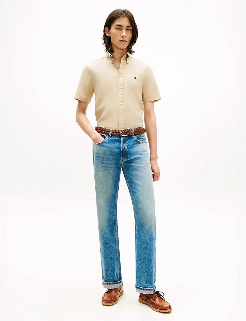 Tommy Hilfiger - LINEN BLEND SOLID SS RF SHT - lühikeste varrukatega särgid - sandalwood - 3