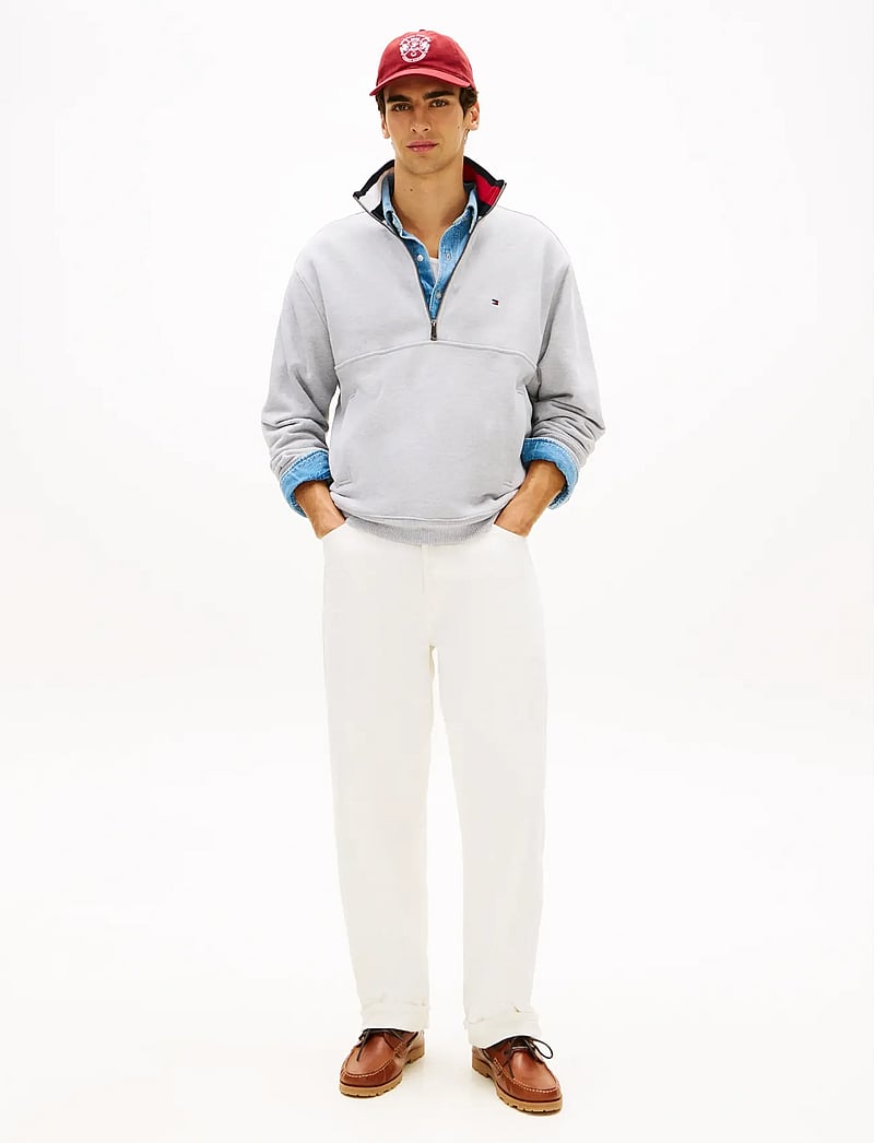 Tommy Hilfiger - FLAG 1/4 ZIP - half zip-trøjer - light grey heather - 3