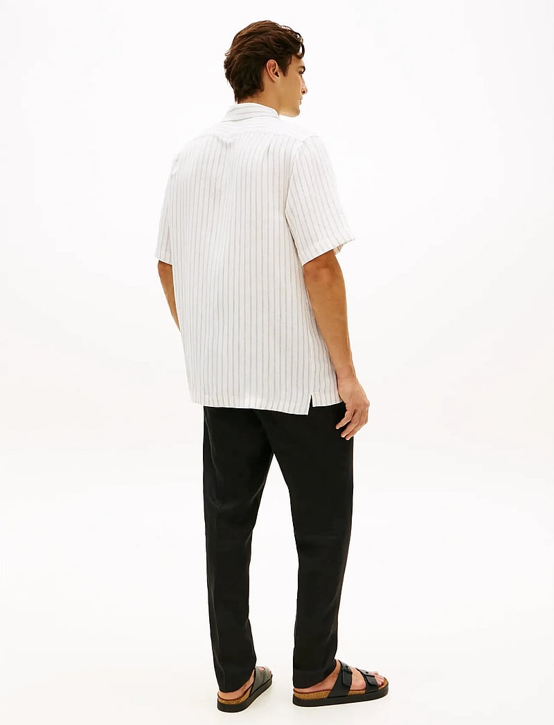 Tommy Hilfiger - DC ENGINEERED STRIPE SHIRT - stribede skjorter - white black - 2