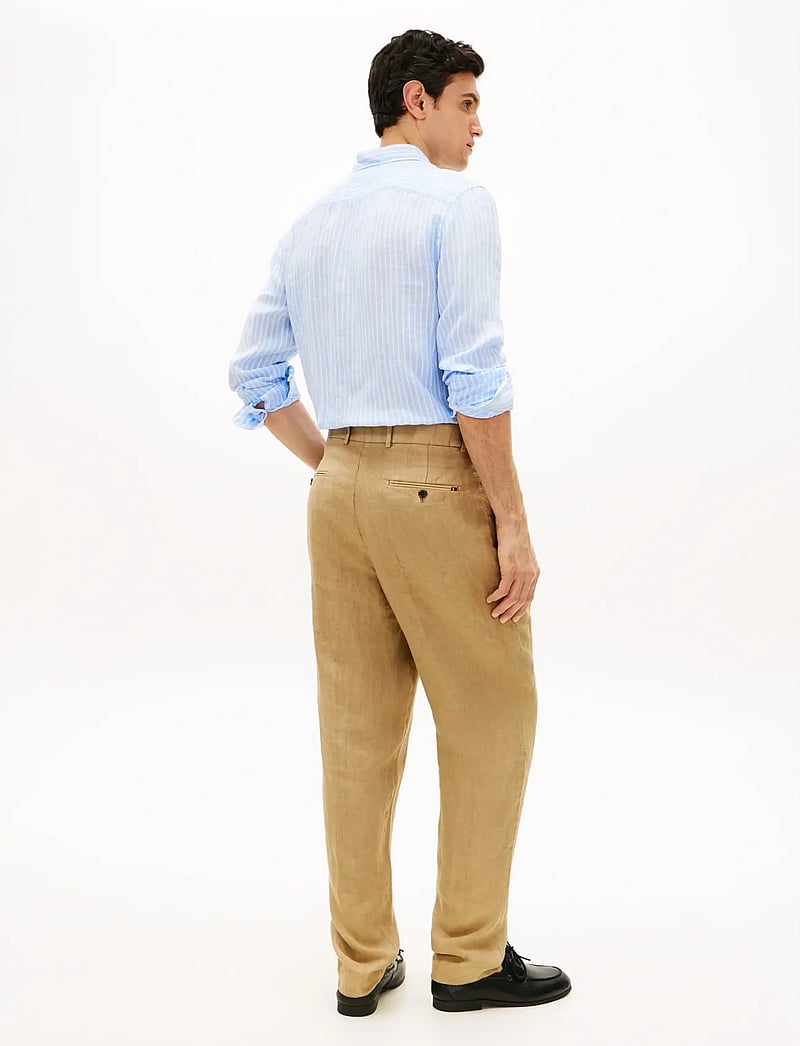 Tommy Hilfiger - DC GMD LINEN PANTS - linen suit trousers - sandalwood - 2
