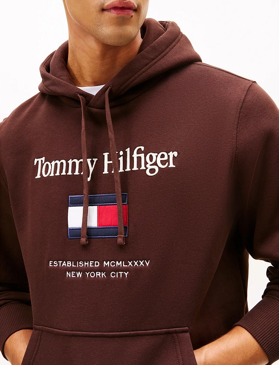 Tommy Hilfiger - TOMMY EMBRO FLAG HOODIE - kapuutsiga pusad - chocolate - 4