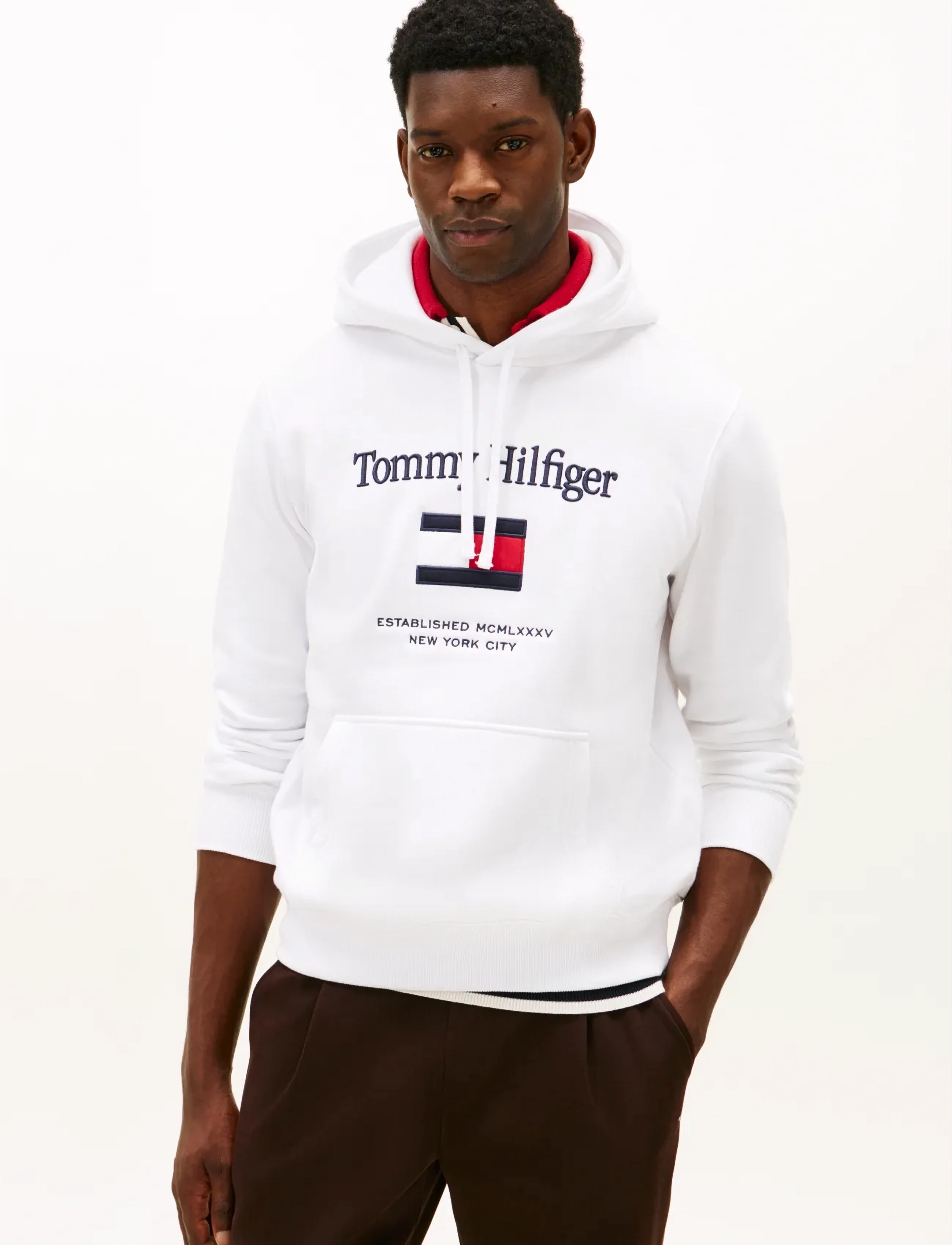 Tommy Hilfiger TOMMY EMBRO FLAG HOODIE - Tøj - WHITE / white