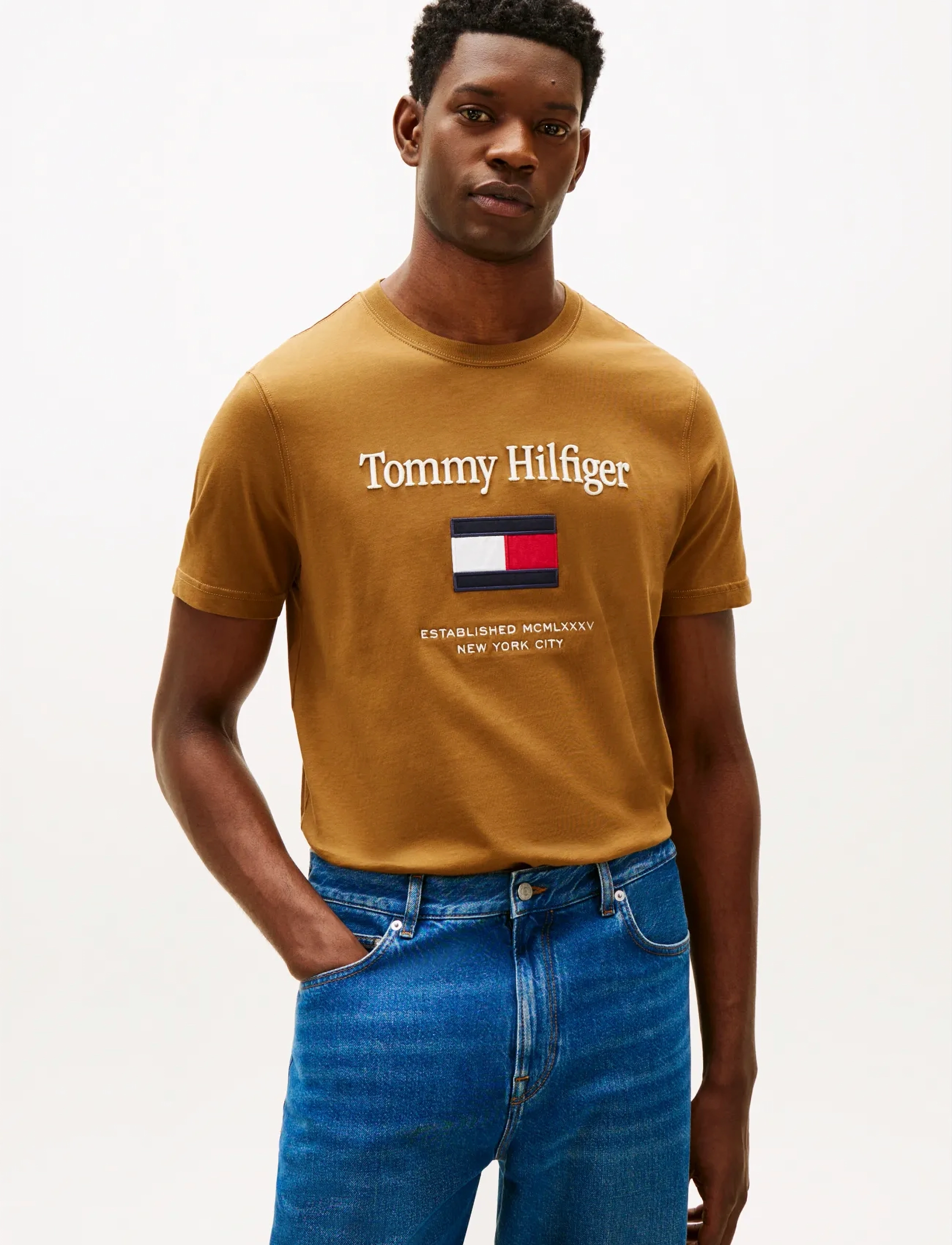 Tommy Hilfiger Hilfiger Embro Flag T-Shirt, M, Brown, T-Shirts > Kortærmede, Herre
