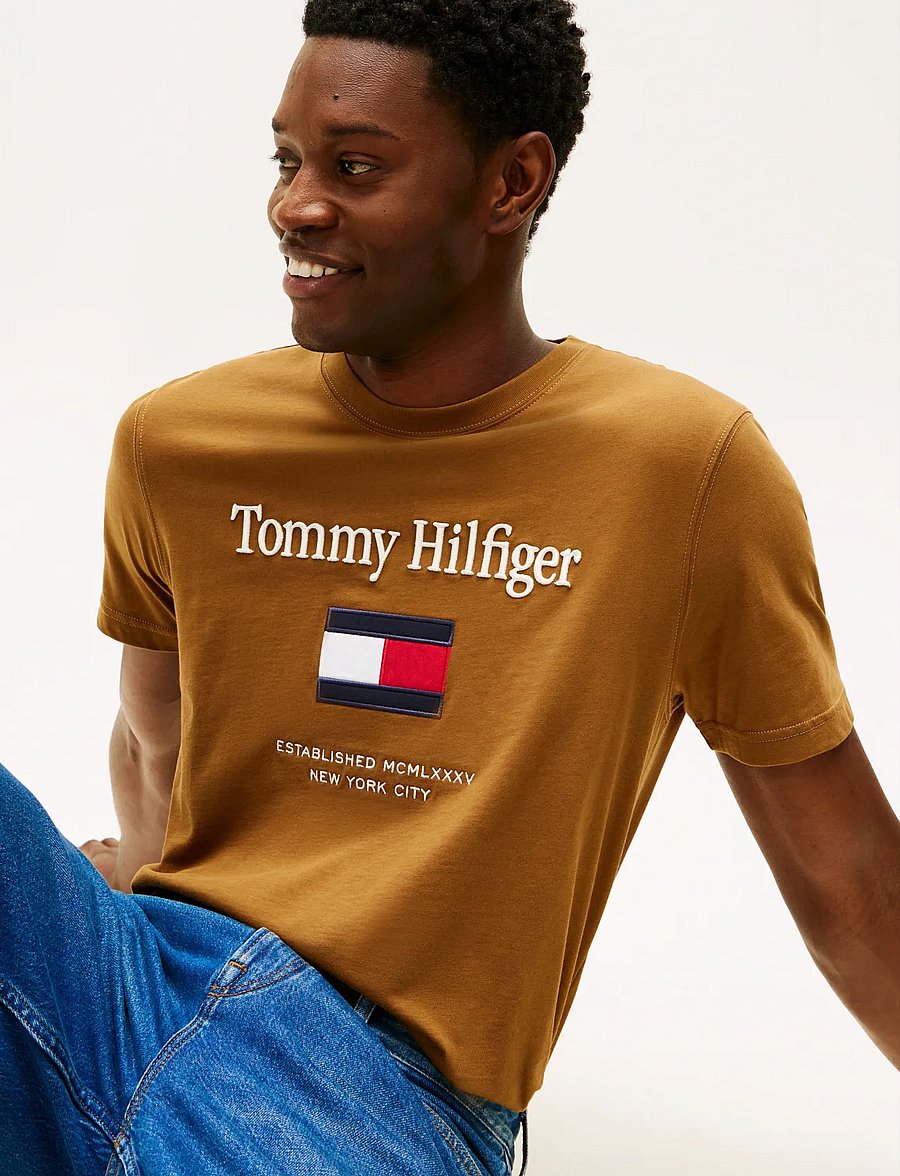 Tommy Hilfiger - HILFIGER EMBRO FLAG T-SHIRT - kortärmade t-shirts - highland khaki - 4