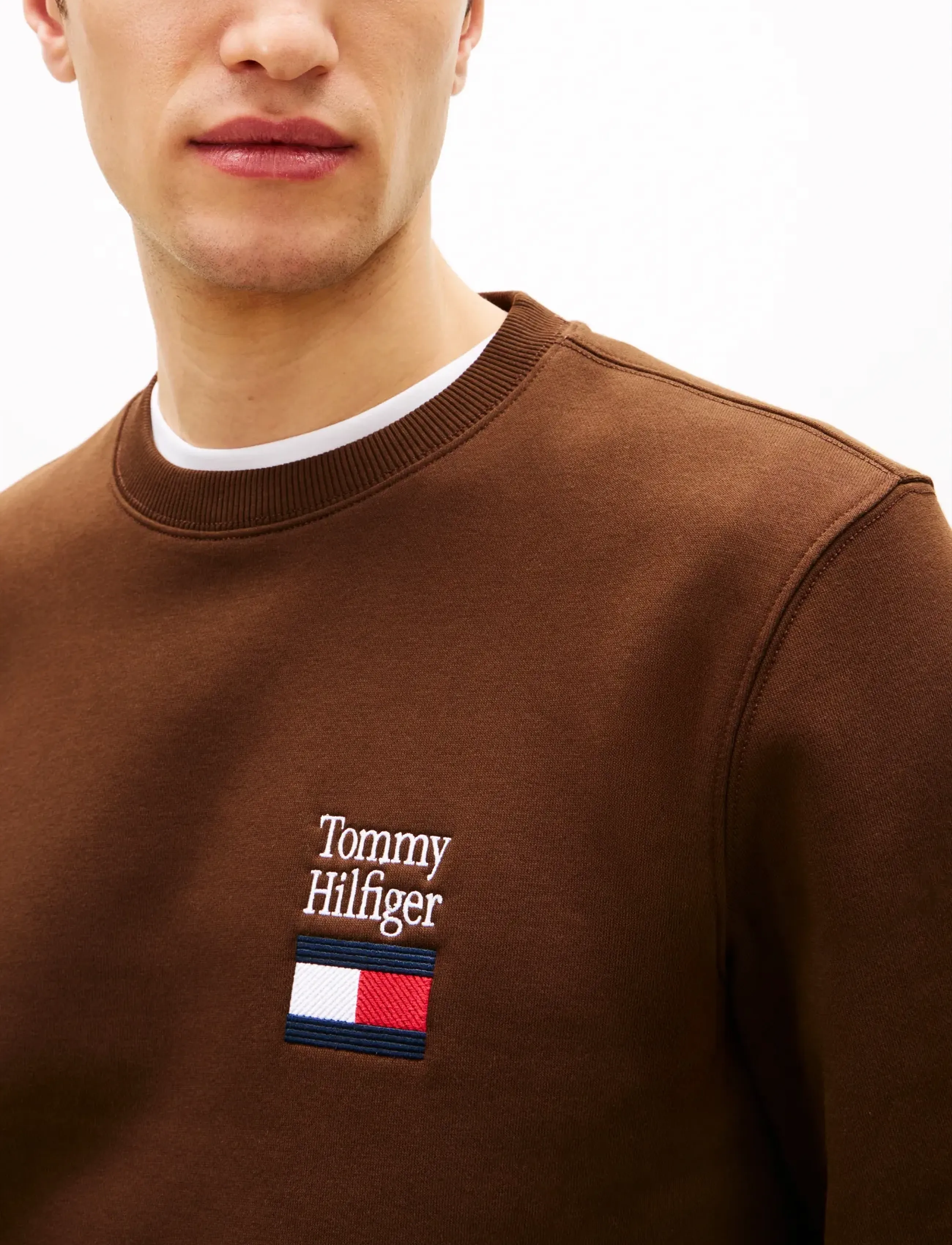 Tommy Hilfiger - TOMMY EMBRO FLAG SWEATSHIRT - shoppa efter tillfälle - legacy brown - 4