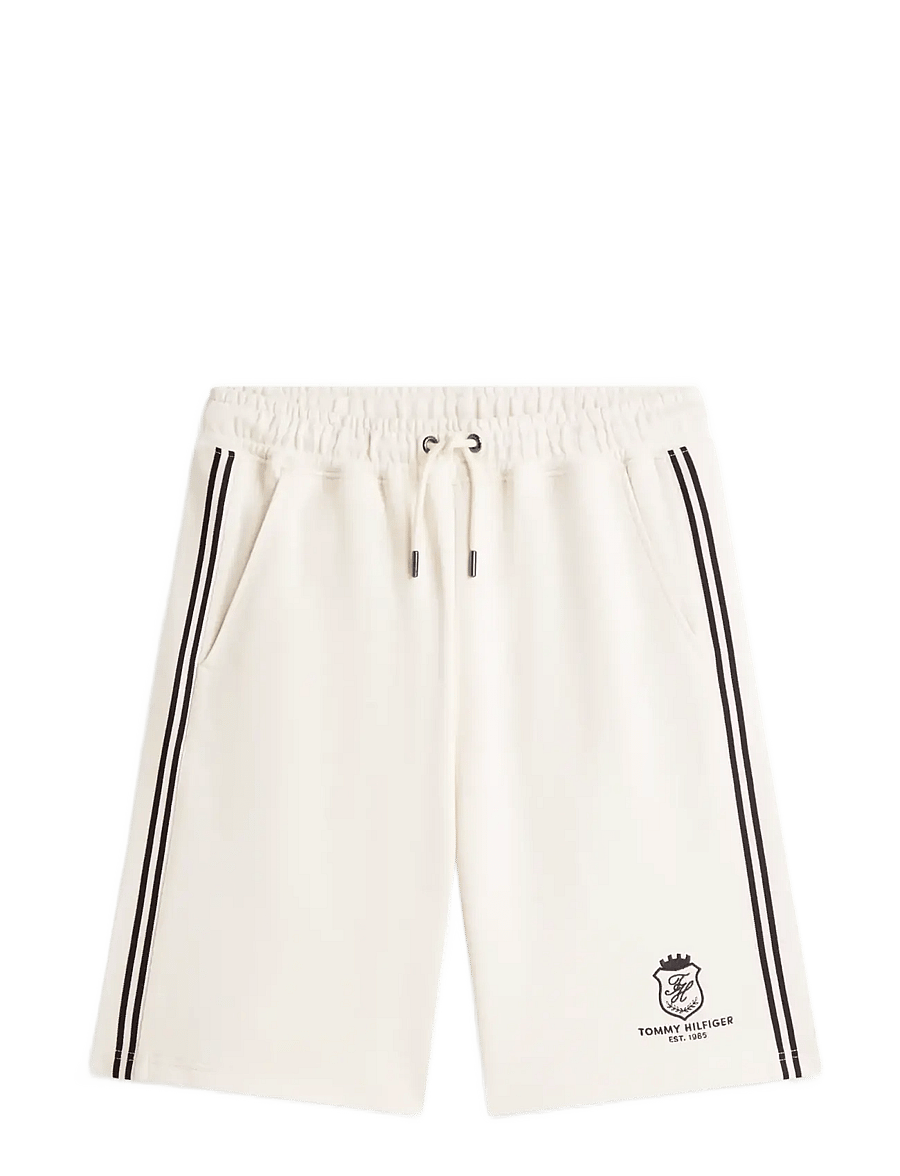 Tommy Hilfiger - COUNTRY CLUB CREST SWEATSHORT - hosen - ivory petal - 1