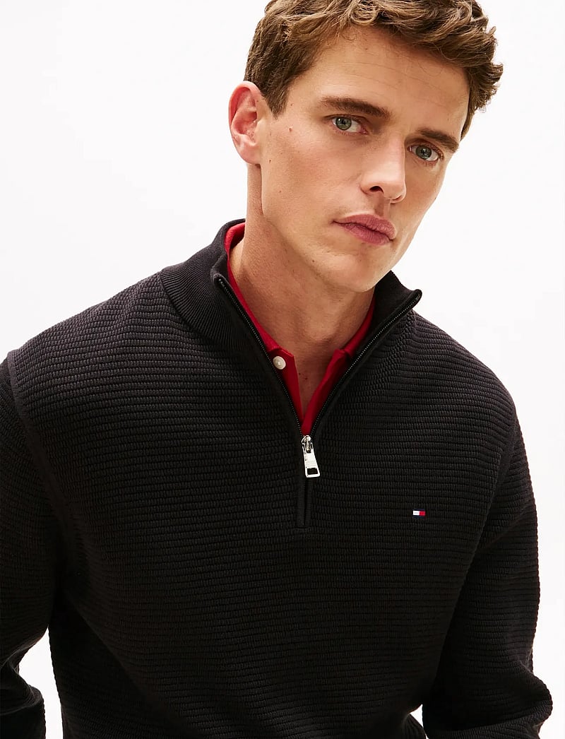 Tommy Hilfiger - SEASONAL STRUCTURE ZIP MOCK - half zip-tröjor - black - 4