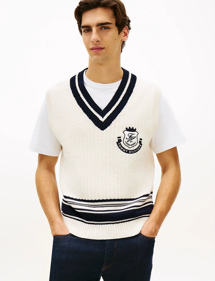 Tommy Hilfiger - ATHLEISURE V NECK VEST - strikveste - ivory petal - 0