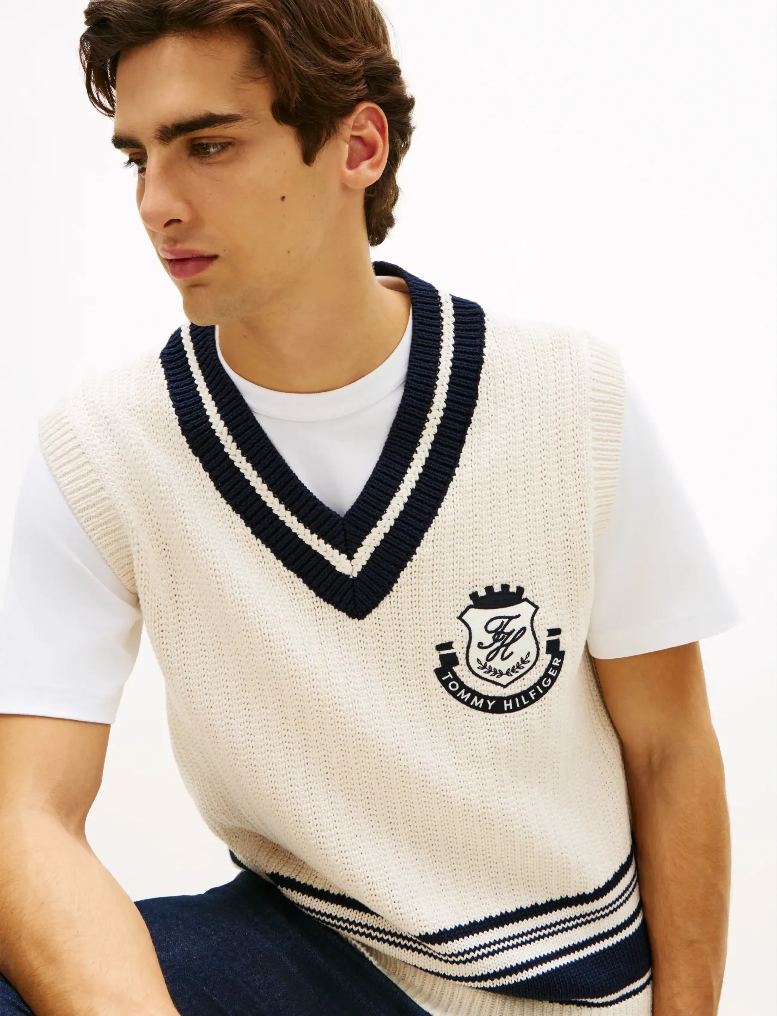Tommy Hilfiger - ATHLEISURE V NECK VEST - strikveste - ivory petal - 4