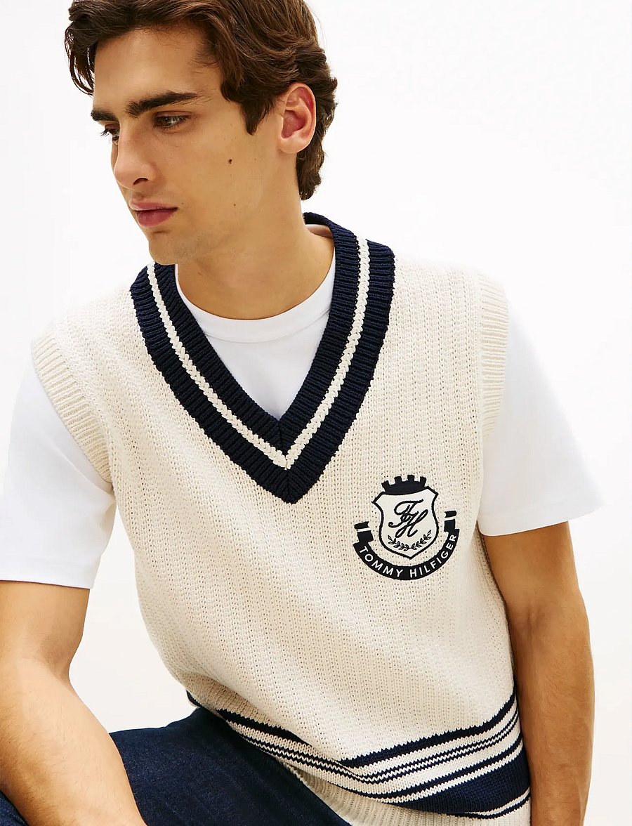 Tommy Hilfiger - ATHLEISURE V NECK VEST - strikveste - ivory petal - 4