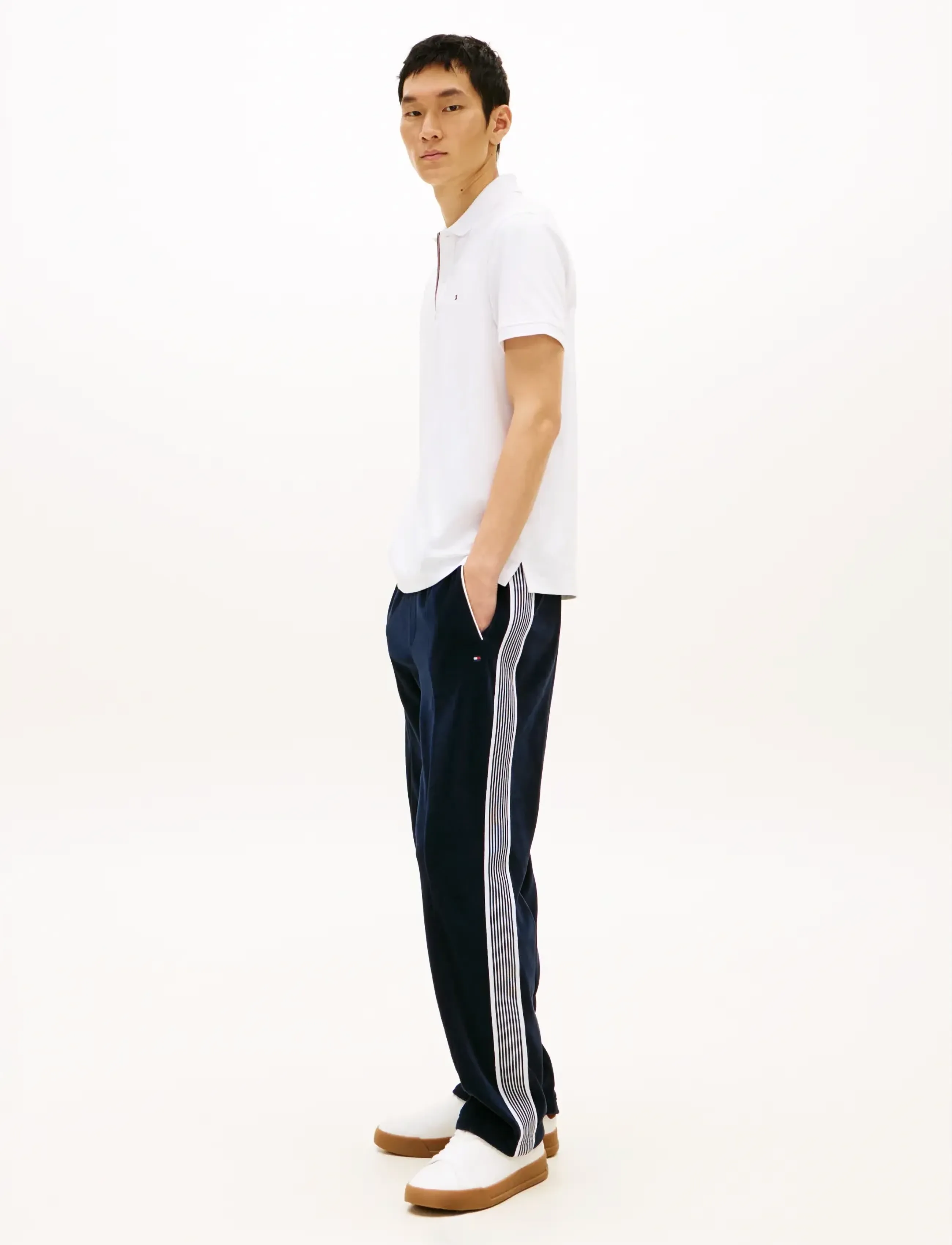 Tommy Hilfiger - VELOUR COUNTRY CLUB TRACKPANTS - shop efter anledning - desert sky - 4