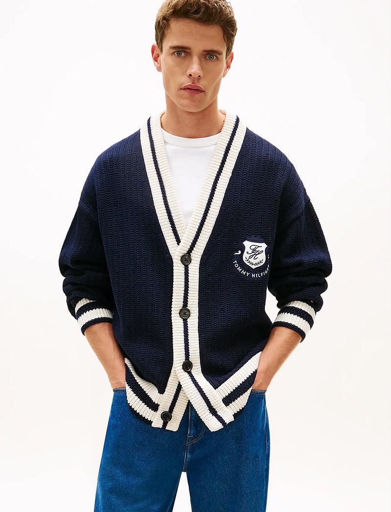 Tommy Hilfiger - ATHLEISURE CRICKET CARDIGAN - cardigans - desert sky - 0