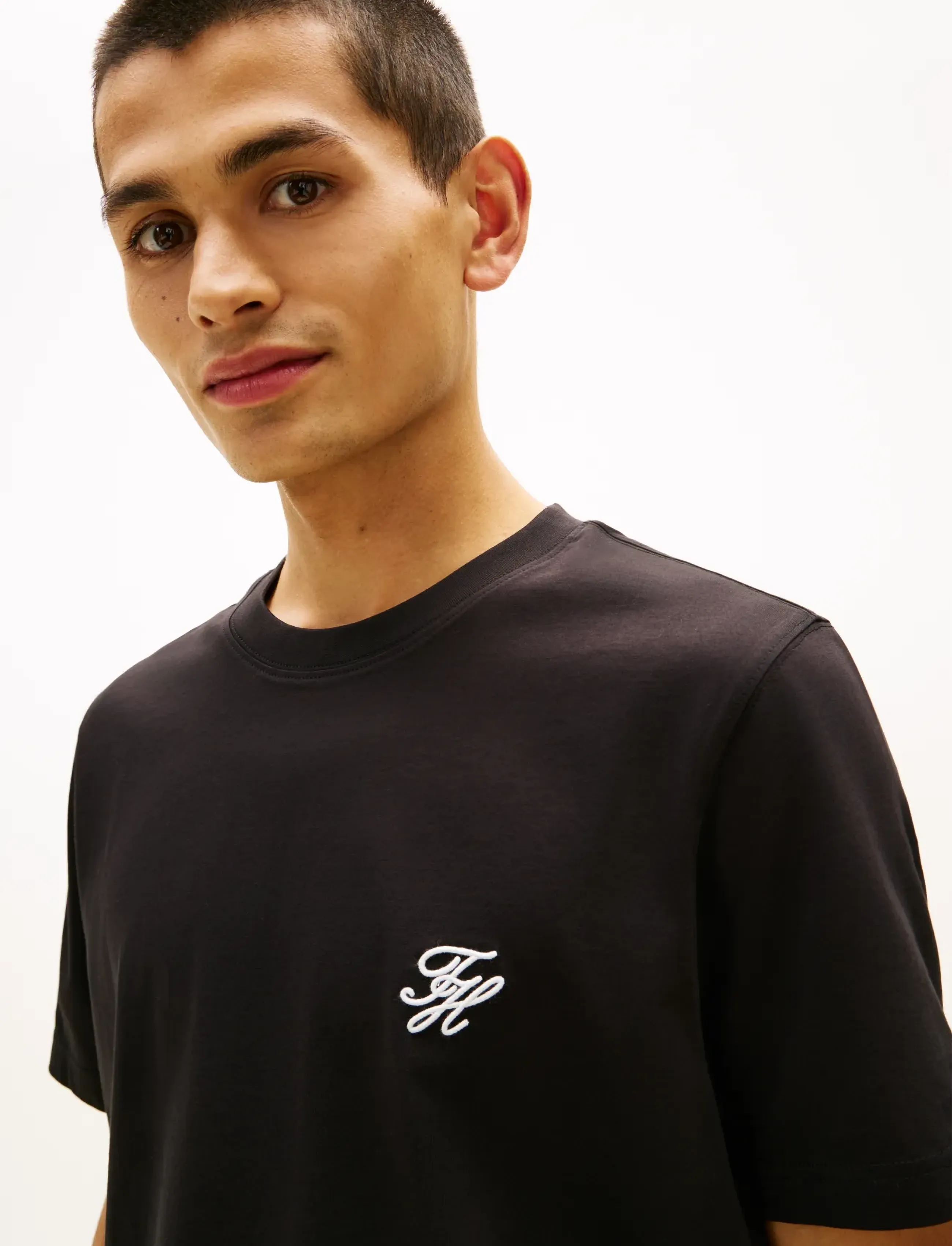 Tommy Hilfiger - SCRIPT MONOGRAM SWIMSHOP TEE - kurzärmelige t-shirts - black - 4