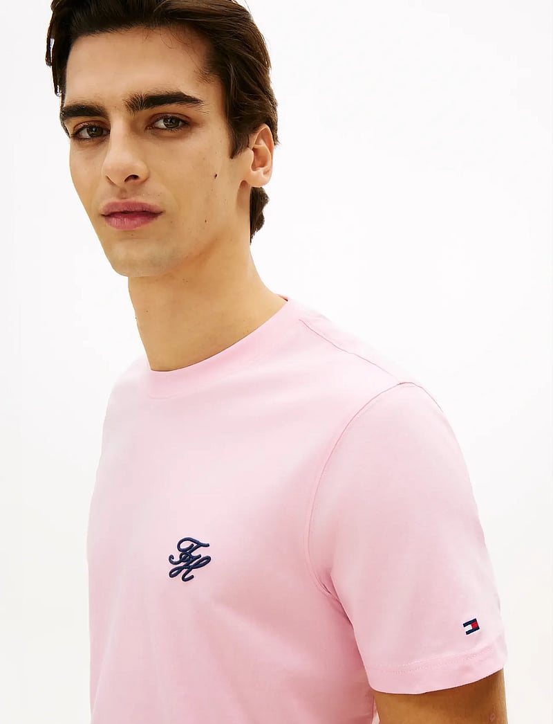 Tommy Hilfiger - SCRIPT MONOGRAM SWIMSHOP TEE - kortærmede t-shirts - classic pink - 4