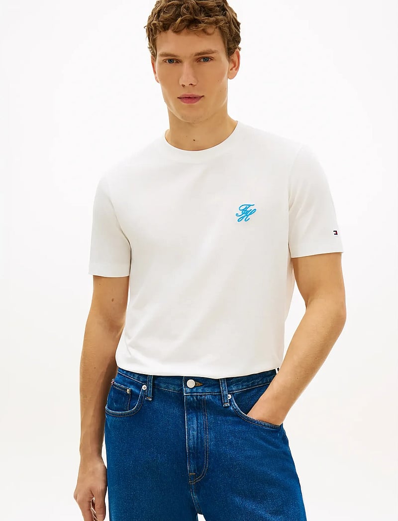 Tommy Hilfiger - SCRIPT MONOGRAM SWIMSHOP TEE - kortærmede t-shirts - ecru - 0