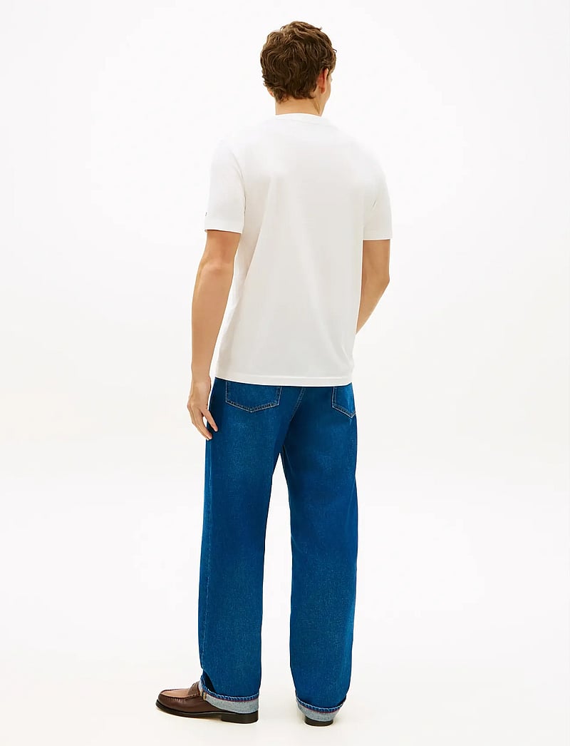 Tommy Hilfiger - SCRIPT MONOGRAM SWIMSHOP TEE - kortærmede t-shirts - ecru - 2