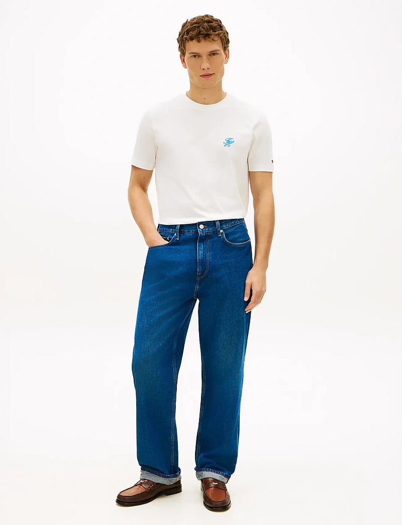 Tommy Hilfiger - SCRIPT MONOGRAM SWIMSHOP TEE - kortærmede t-shirts - ecru - 3