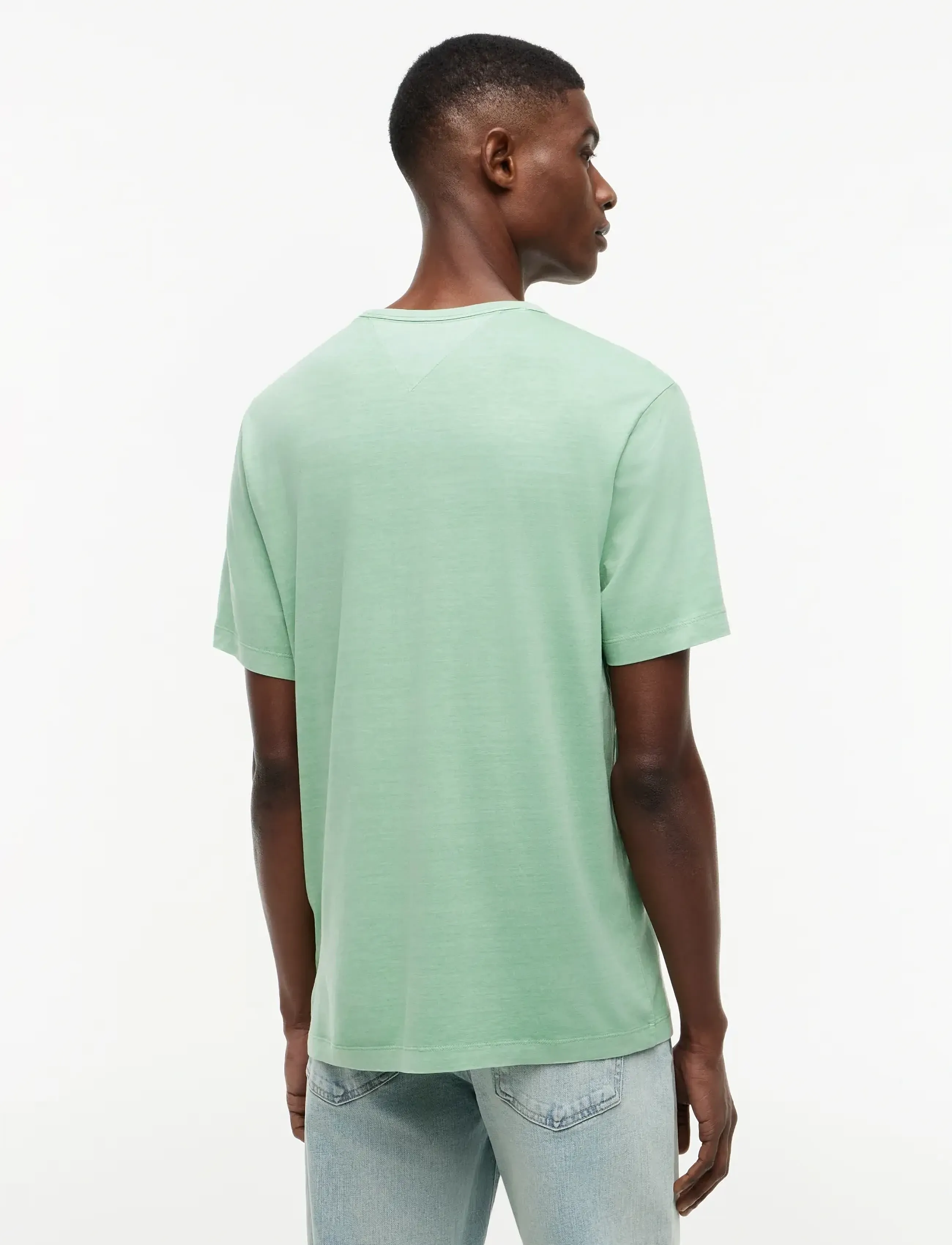 Tommy Hilfiger - GARMENT DYE POCKET REGULAR TEE - short-sleeved t-shirts - cut grass - 2