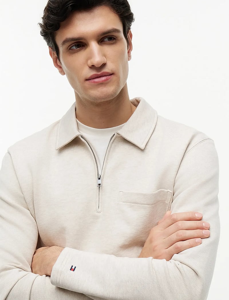 Tommy Hilfiger - ESSENTIAL TERRY POCKET 1/4 ZIP - poloer i strik med lange ærmer - heathered oatmilk - 3