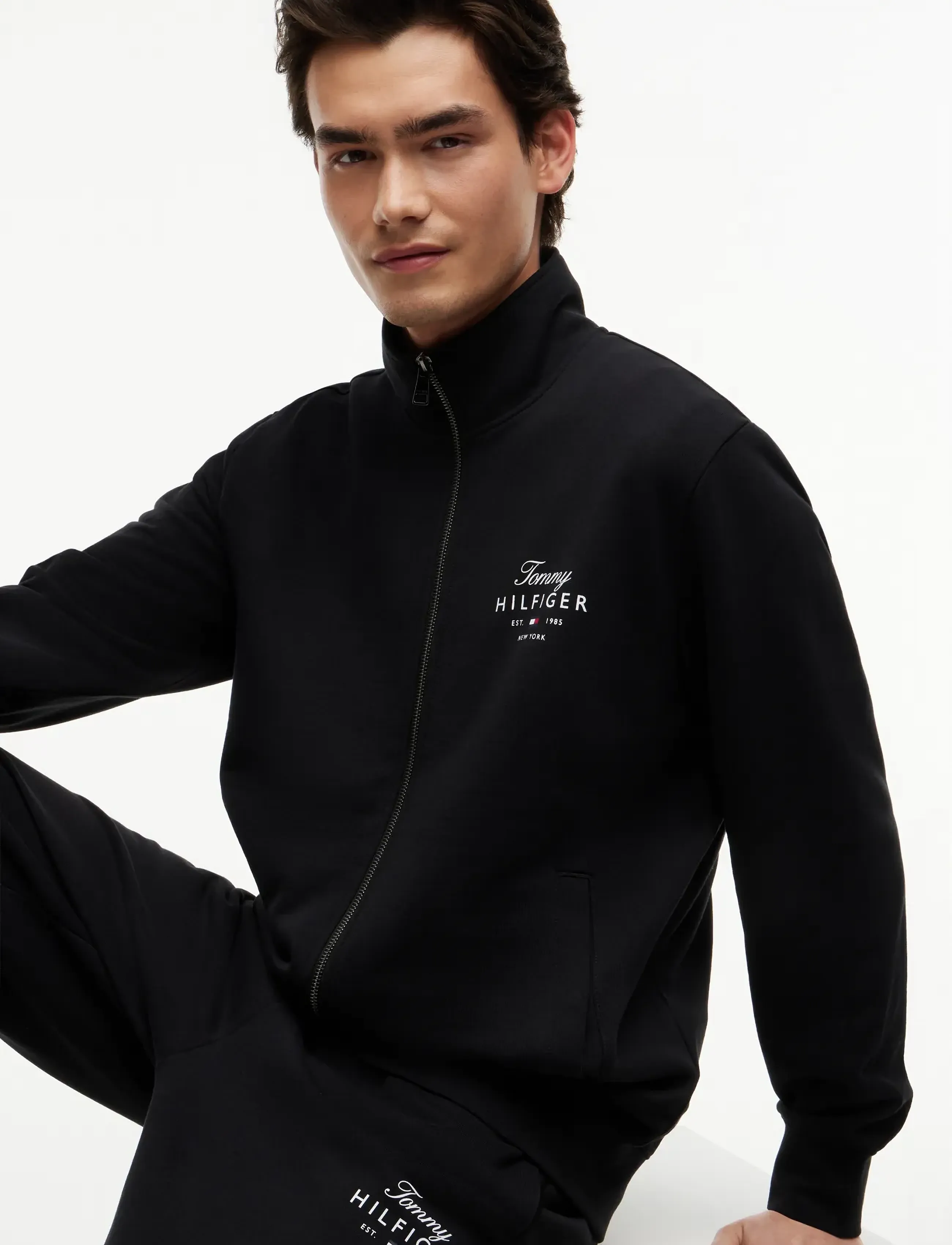 Tommy Hilfiger - SCRIPT STACK FZ STAND COLLAR - sweatshirts - black - 3