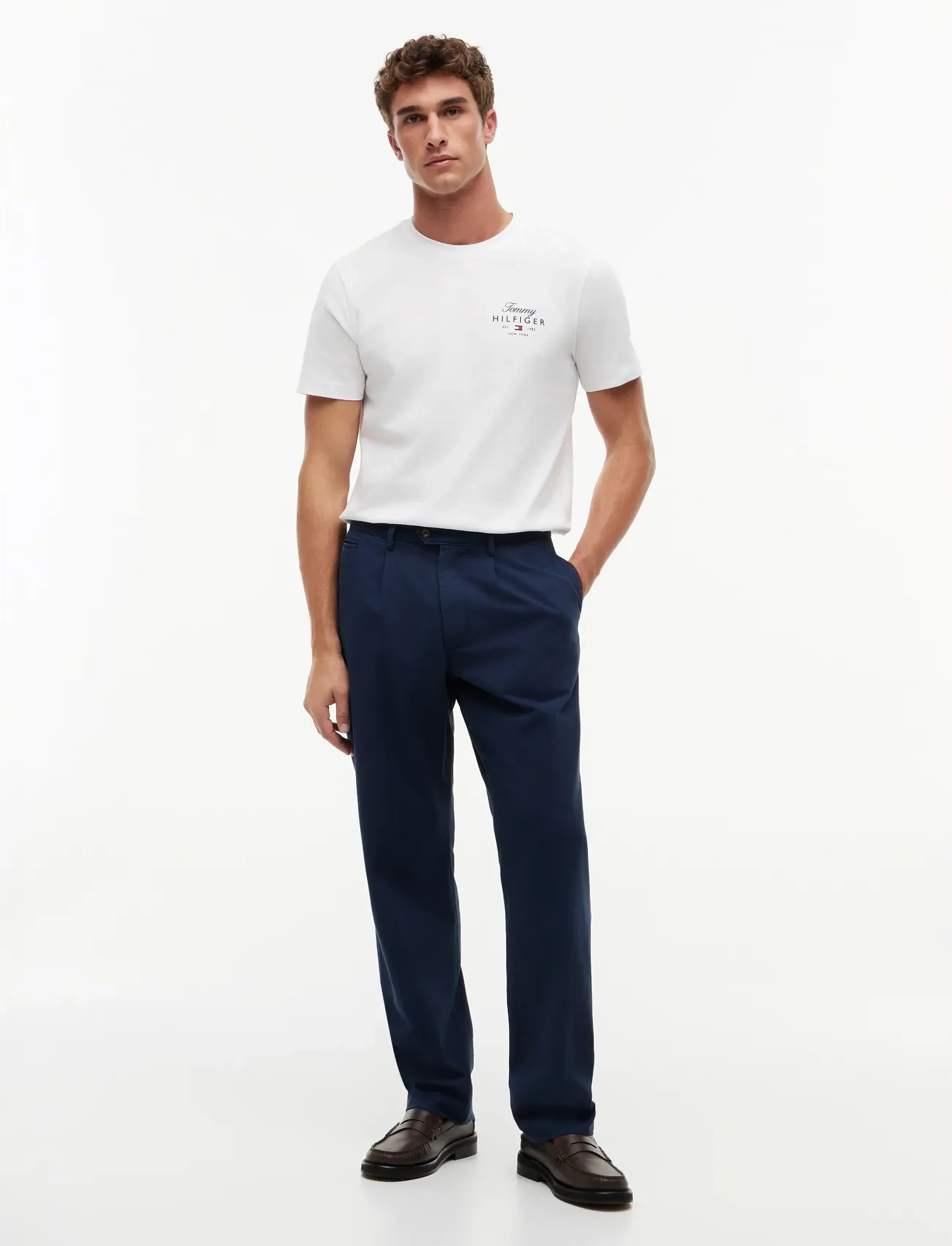 Tommy Hilfiger - SCRIPT STACK REGULAR TEE - short-sleeved t-shirts - white - 4