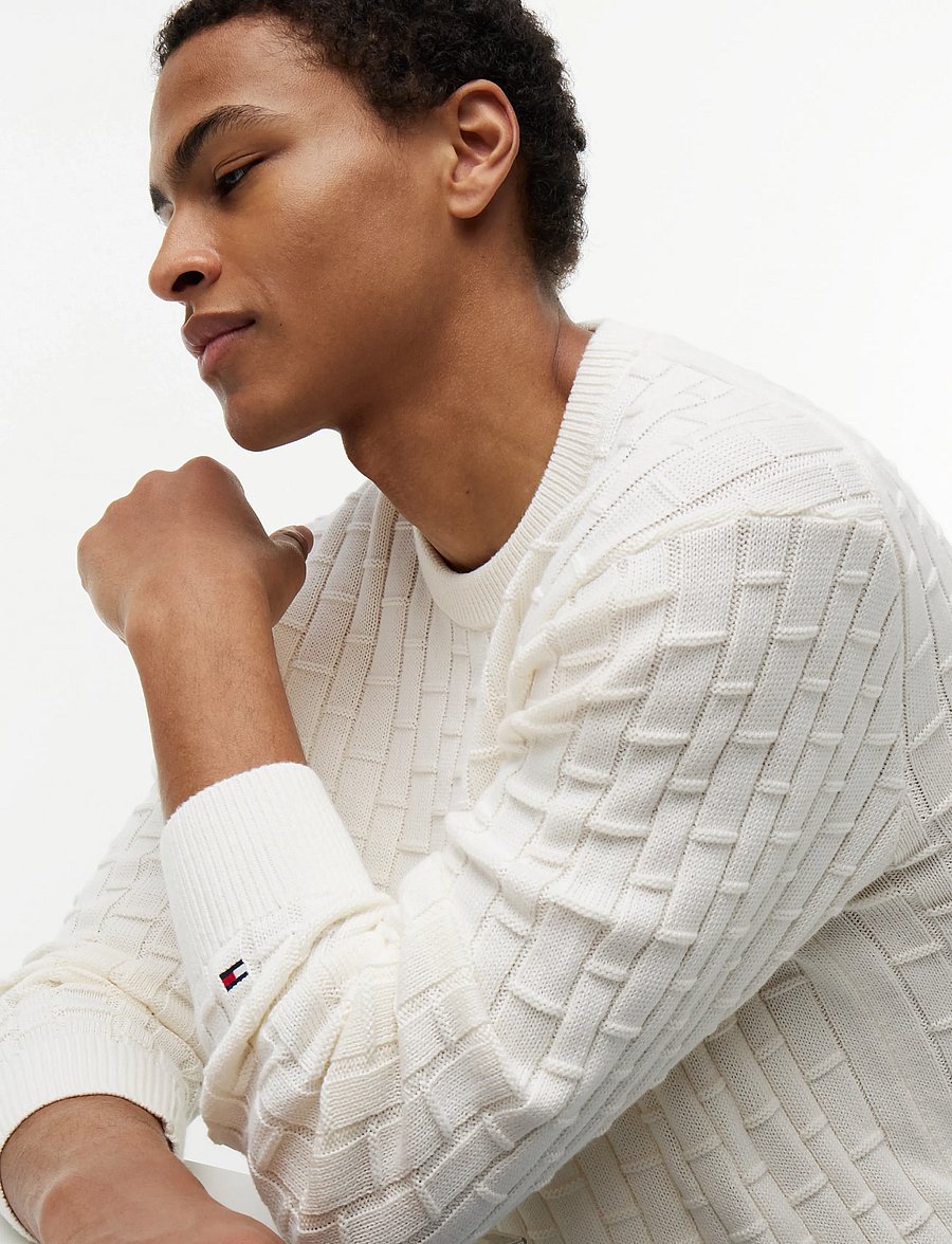 Tommy Hilfiger - MOCK CABLE CREW NECK - pyöreäaukkoiset - ivory petal - 3
