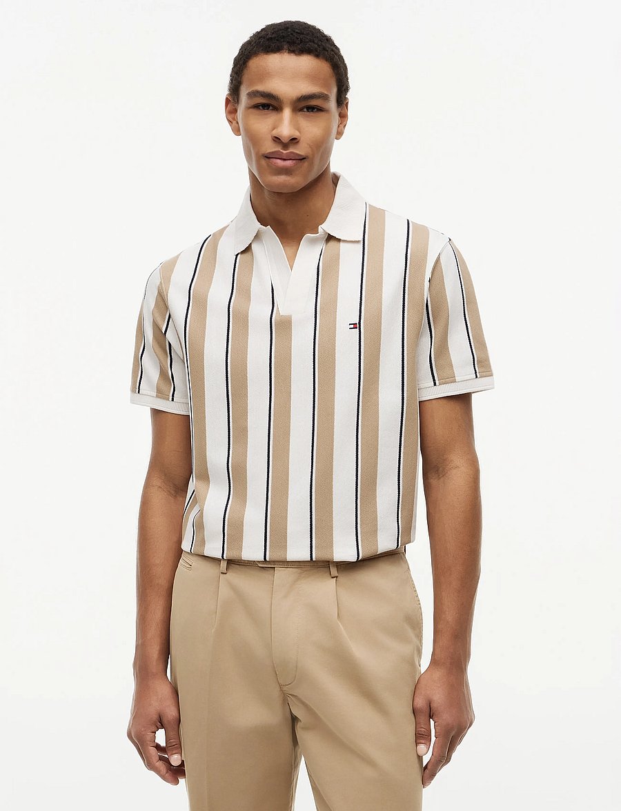 Tommy Hilfiger - V NECK CREPE CLASSIC POLO - kurzärmelig - ivory petal beige - 0