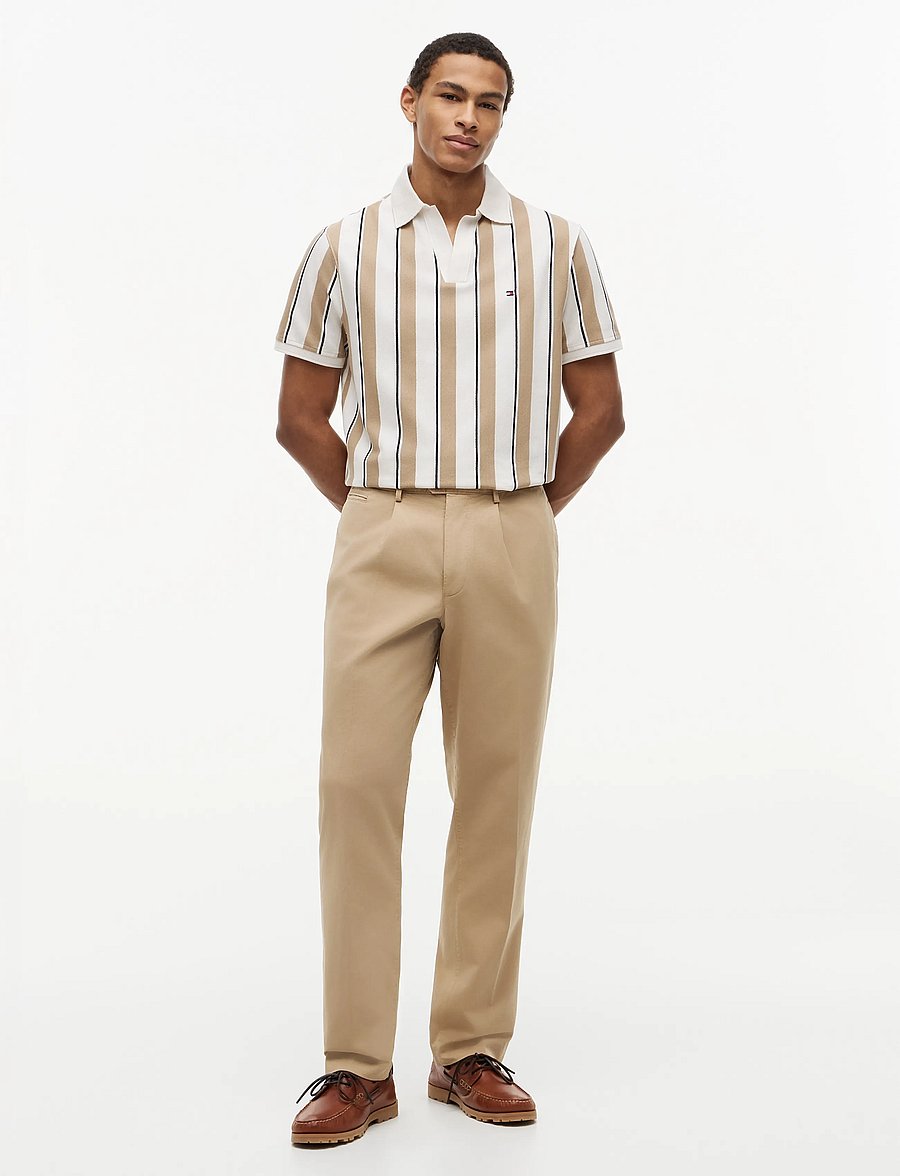 Tommy Hilfiger - V NECK CREPE CLASSIC POLO - kurzärmelig - ivory petal beige - 4