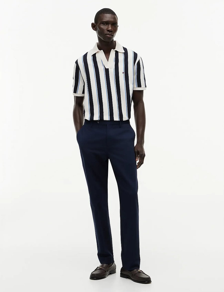 Tommy Hilfiger - V NECK CREPE CLASSIC POLO - kortærmede poloer - ivory petal desert sky - 4