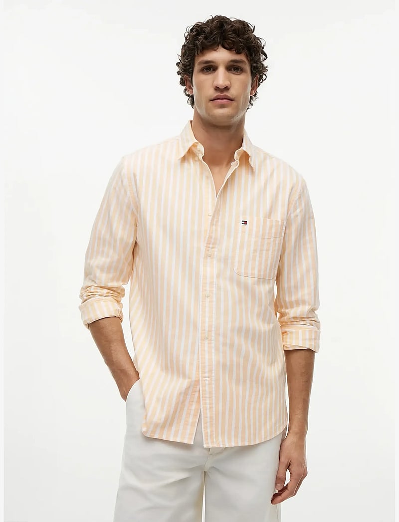 Tommy Hilfiger - HERITAGE OXFORD SEASONAL STP - dryžuoti marškiniai - orange flash stripe - 0