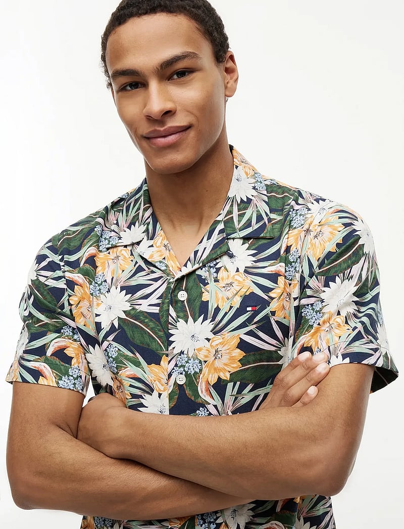 Tommy Hilfiger - CO LYOCELL FLORAL SS SHIRT - kurzarmhemden - carbon navy allover - 3