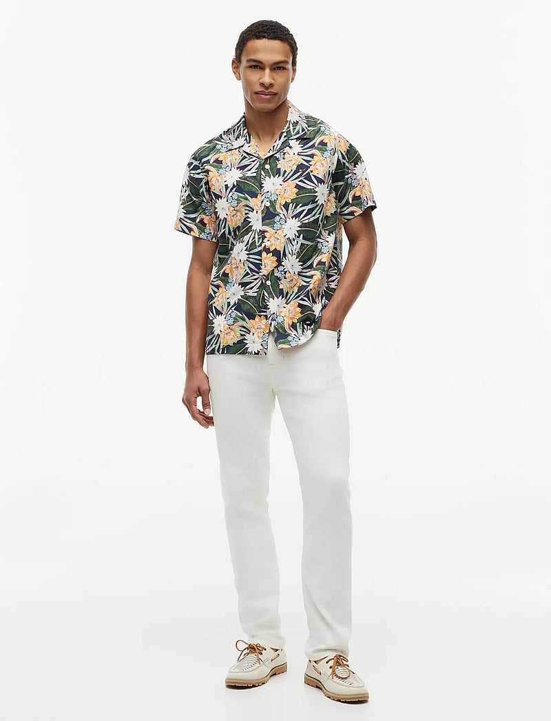 Tommy Hilfiger - CO LYOCELL FLORAL SS SHIRT - kurzarmhemden - carbon navy allover - 4