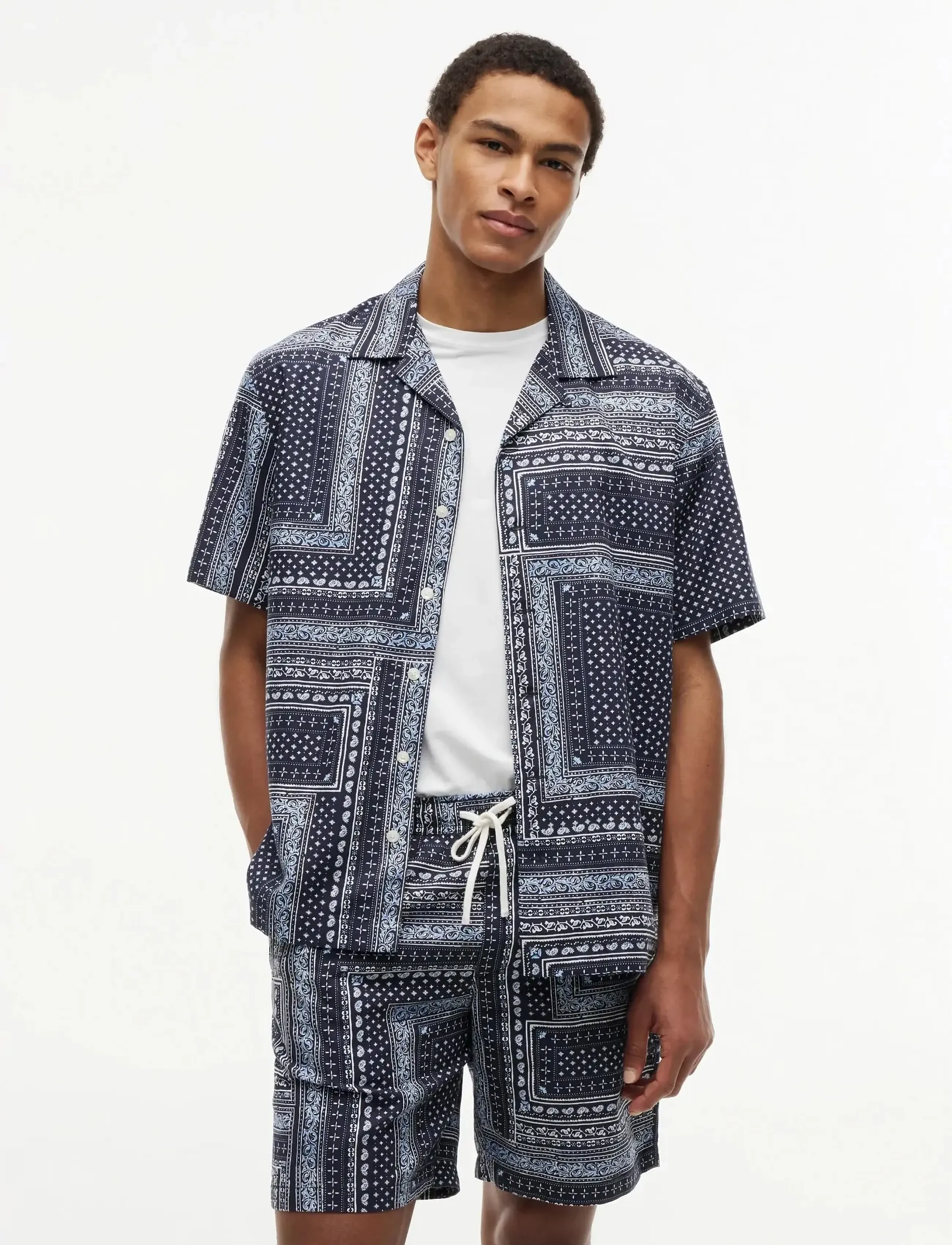 Tommy Hilfiger COTTON TENCEL BANDANA S/S SHIRT - Tøj - CARBON NAVY   ALLOVER / navy