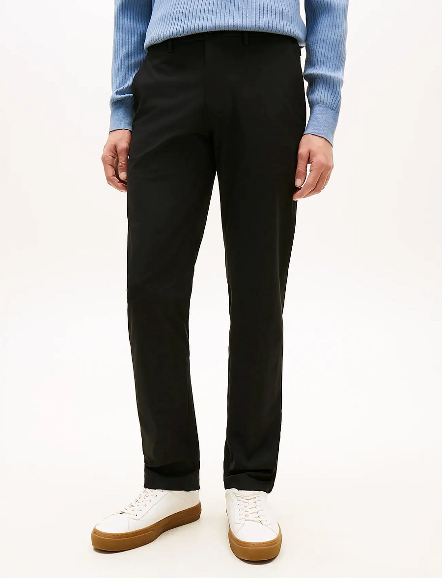 Tommy Hilfiger - DENTON KNIT TECH CHINO - chino-püksid - black - 0