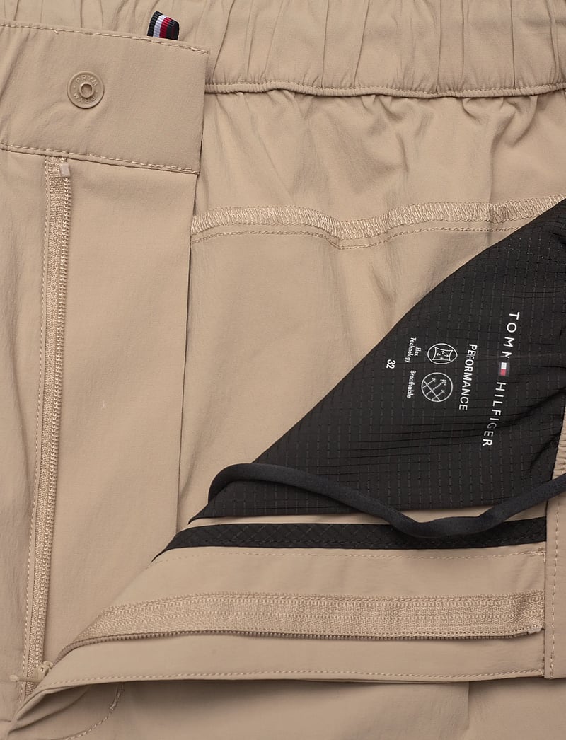 Tommy Hilfiger - UTILITY SHORTS - lühikesed vabaõhupüksid - batique khaki - 3