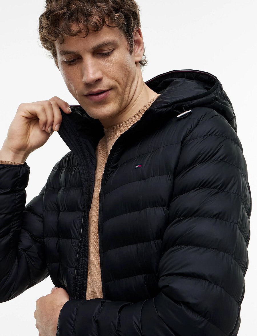 Tommy Hilfiger - PACKABLE RECYCLED HOODED JACKET - daunenjacken - black - 3