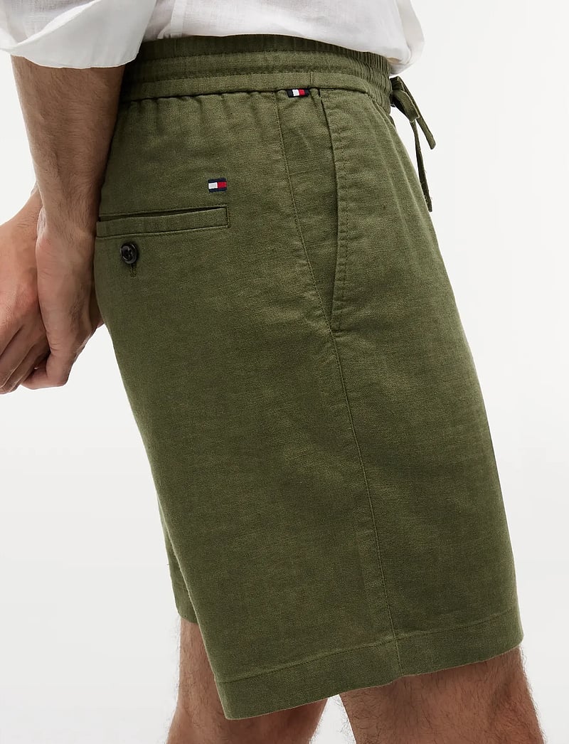 Tommy Hilfiger - DOVER 8 PO SORONA LINEN - linneshorts - dark artichoke - 4