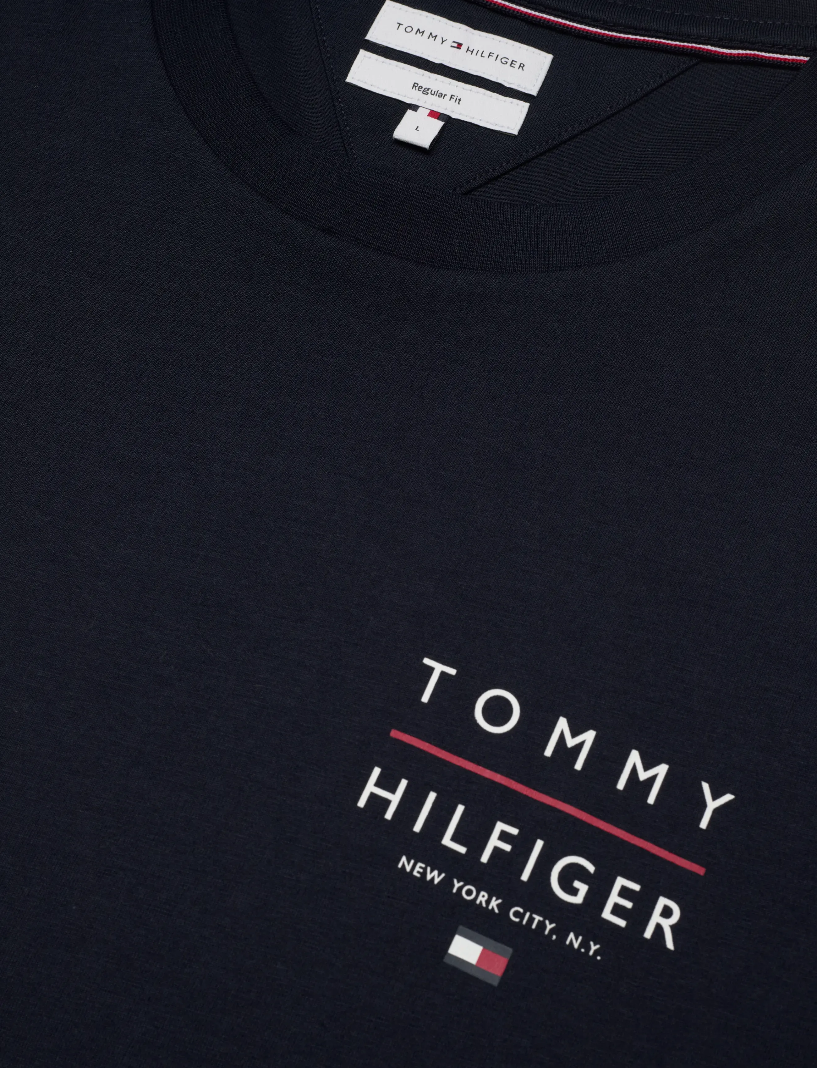 Tommy Hilfiger - BRAND LOVE LEFT CHEST RWB TEE - kortærmede t-shirts - desert sky - 2