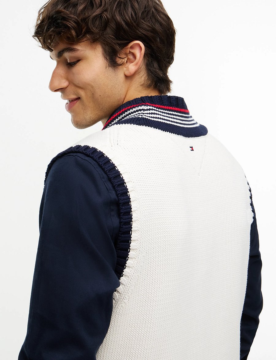 Tommy Hilfiger - RWB TIPPED CRICKET V NK VEST - knitted vests - ivory petal - 3