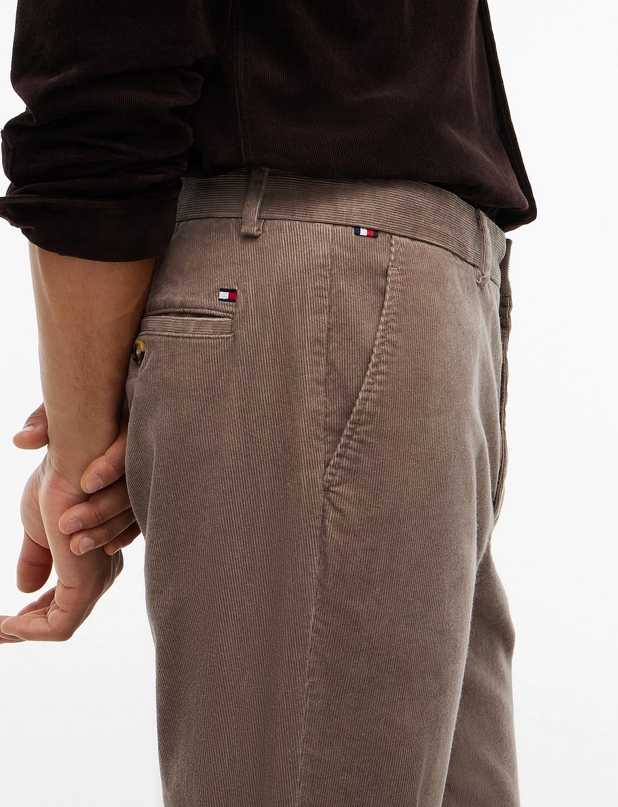Tommy Hilfiger - DENTON FINE CORDUROY - casual byxor - coastal taupe cord - 4