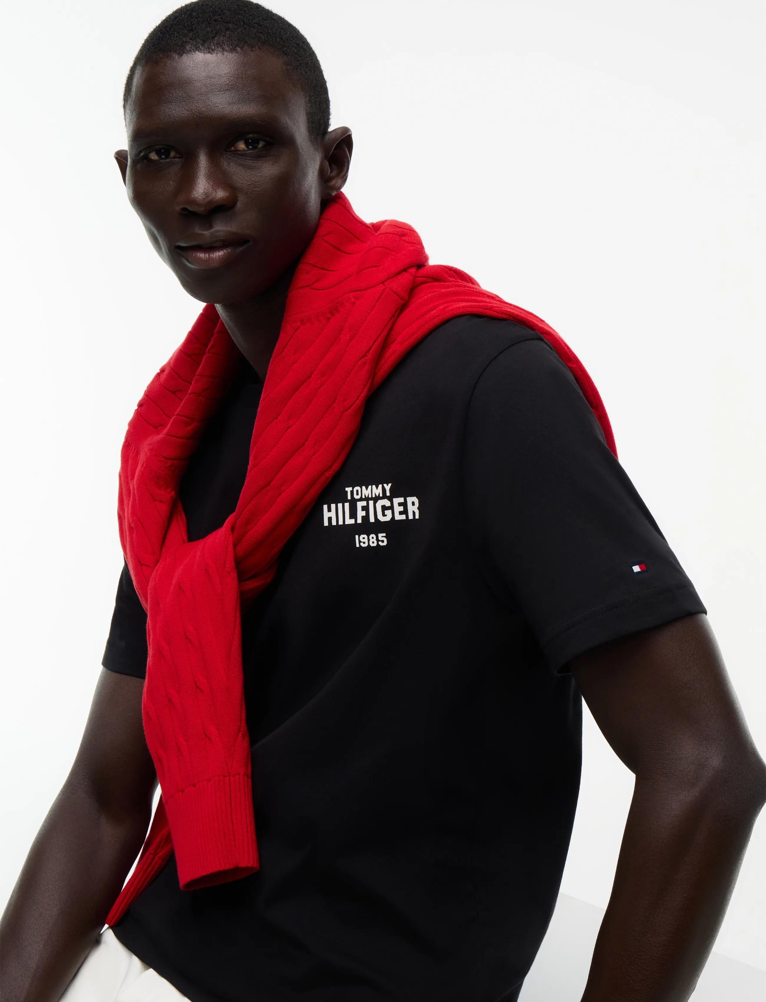 Tommy Hilfiger - HILFIGER 1985 GRAPHIC TEE - lühikeste varrukatega t-särgid - black - 3