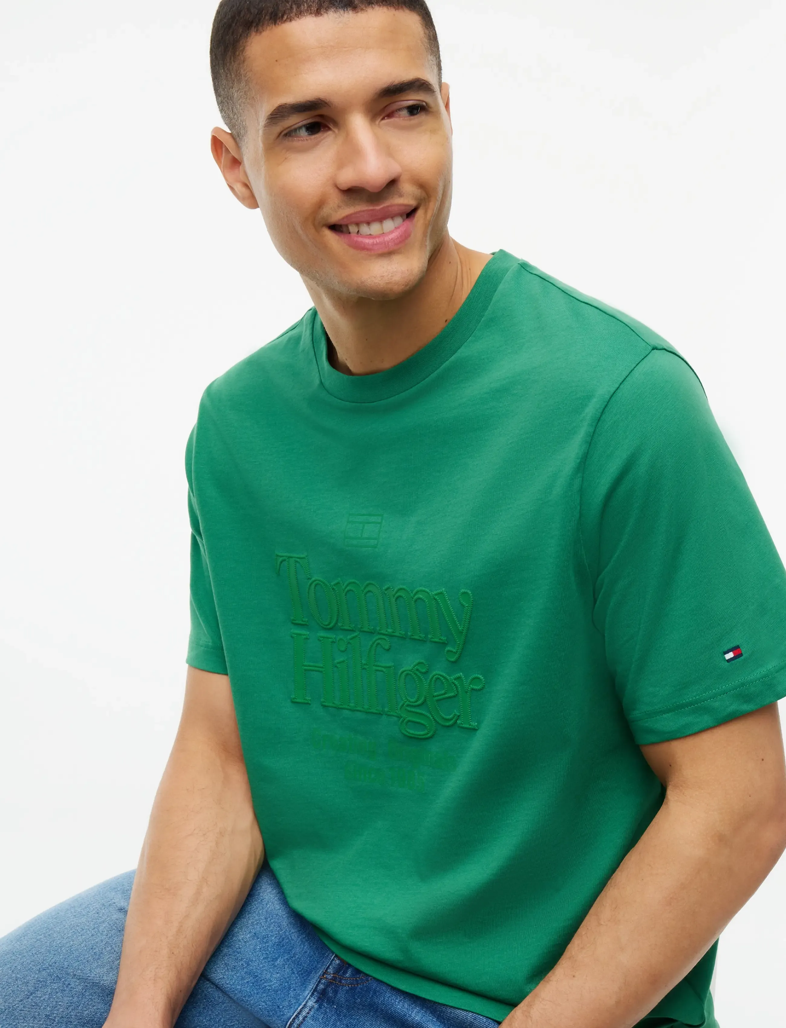 Tommy Hilfiger - FRONT TEXT SEASONAL GRAPHIC TEE - kortärmade t-shirts - alaskan green - 3